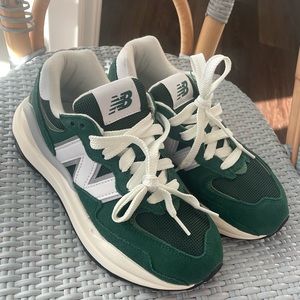 Green new balance 5740